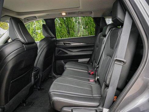 Used 2025 INFINITI QX60 Luxe image 31