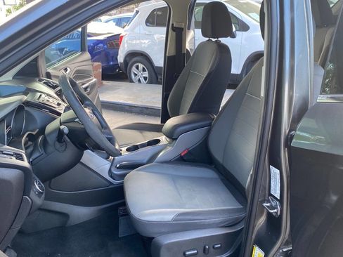 Used 2015 Ford Escape SE FWD image 7