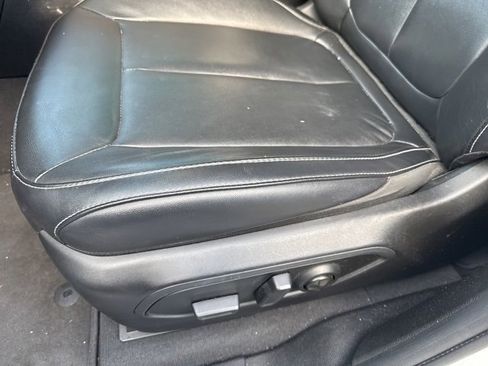 Used 2022 Jeep Grand Cherokee L Limited w/ MOPAR Finishing Package image 13