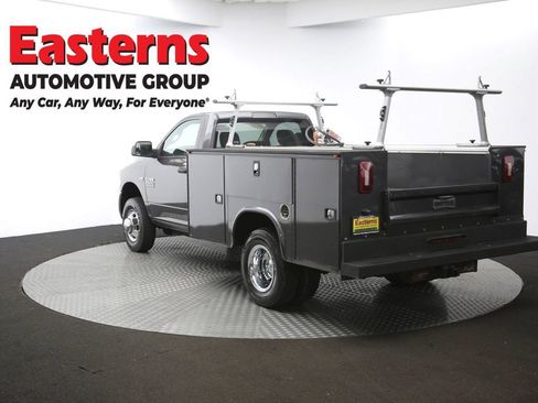 Used 2018 RAM 3500 Tradesman w/ Chrome Appearance Group image 64