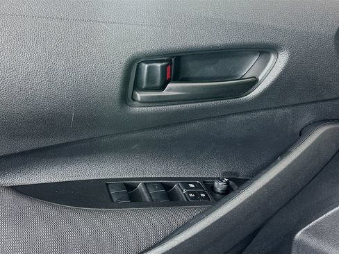 Certified 2025 Toyota Corolla LE FWD image 18