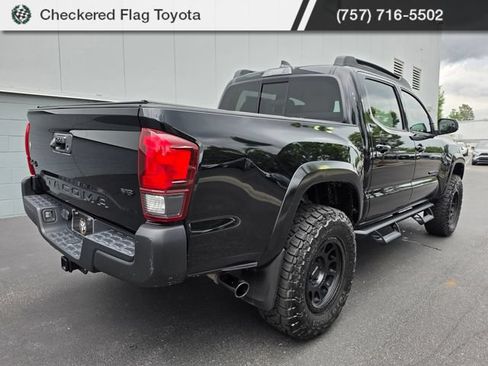 Used 2022 Toyota Tacoma SR5 AWD/4WD image 5
