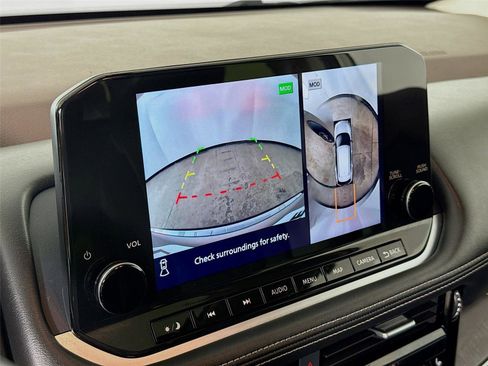 Used 2023 Nissan Rogue Platinum w/ Platinum Premium Package image 14