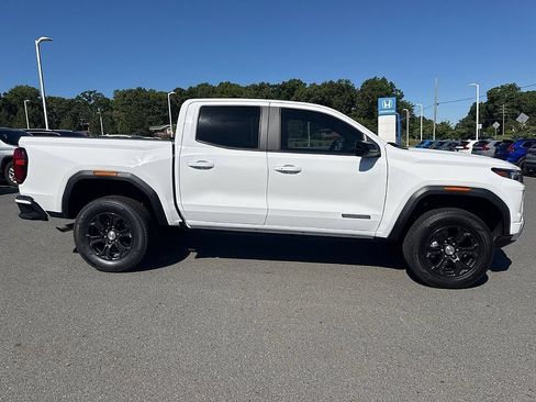 Used 2024 GMC Canyon Elevation RWD image 2