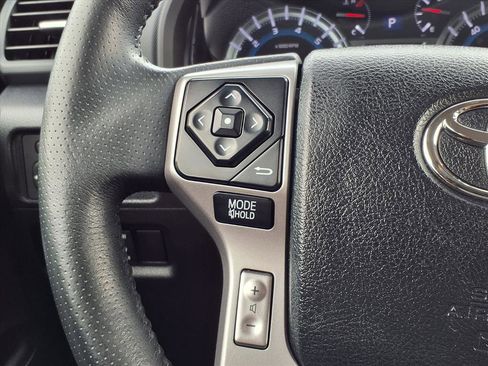 Used 2019 Toyota 4Runner SR5 image 14