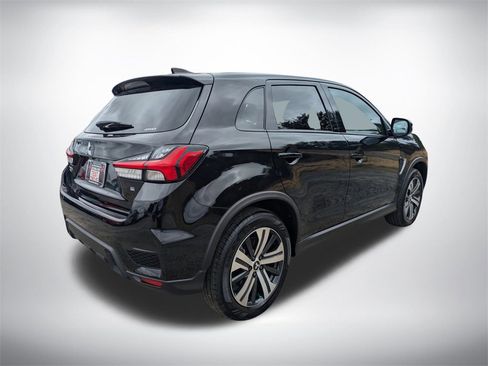 New 2025 Mitsubishi Outlander Sport SE image 3