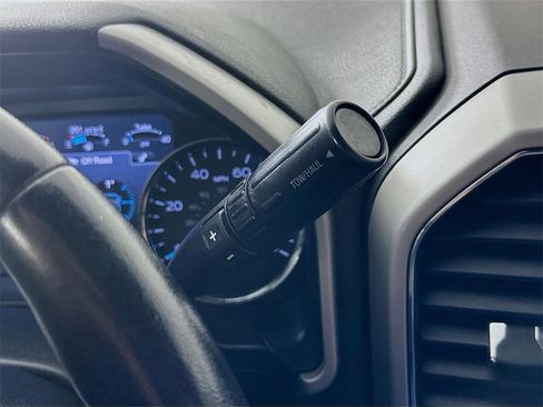 Used 2019 Ford F250 Lariat w/ Lariat Value Package image 19