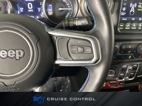 Used 2022 Jeep Wrangler Unlimited Rubicon 4xe w/ Cold Weather Group AWD/4WD image 25