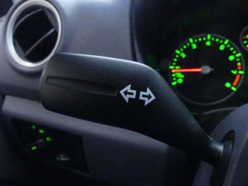 Used 2013 Ford Transit Connect XL FWD image 17