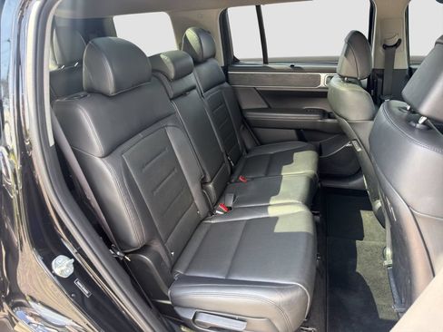 Used 2024 Hyundai Santa Fe Limited FWD image 19