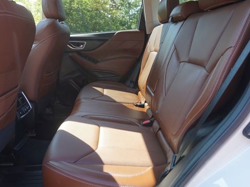 Used 2020 Subaru Forester Touring AWD/4WD image 15