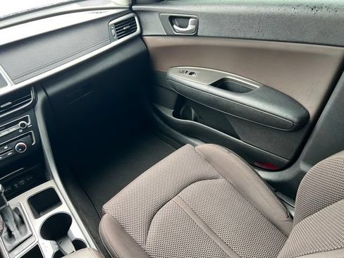 Used 2019 Kia Optima LX FWD image 15