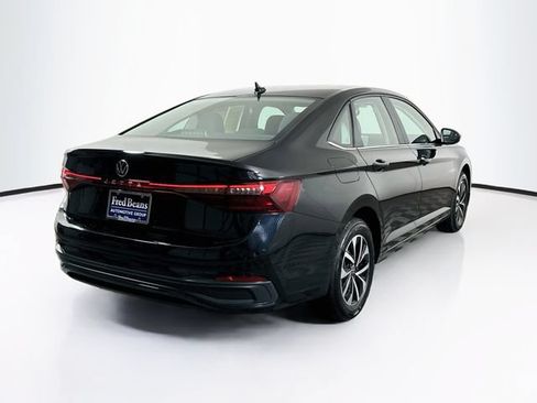 Certified 2025 Volkswagen Jetta S FWD image 8