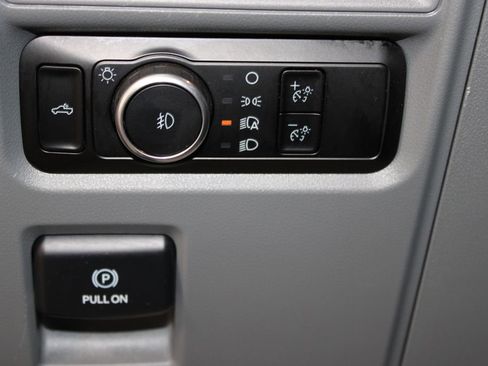 Used 2023 Ford F150 XLT AWD/4WD image 33