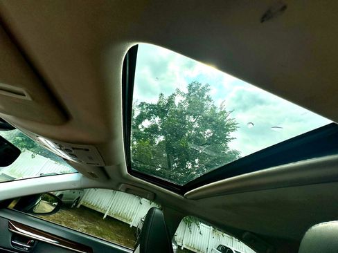 Used 2015 Lexus ES 350 image 28