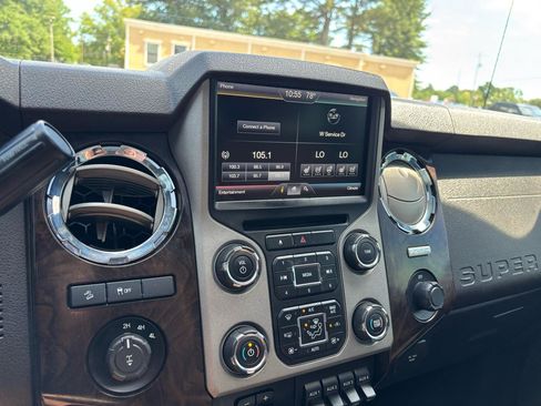 Used 2016 Ford F250 Platinum w/ FX4 Off-Road Package AWD/4WD image 16