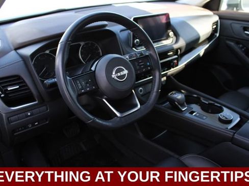 Used 2023 Nissan Rogue SL AWD/4WD image 2