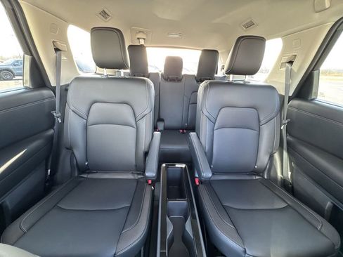 New 2026 Nissan Pathfinder SL image 23