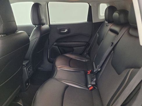 Used 2021 Jeep Compass Latitude image 18