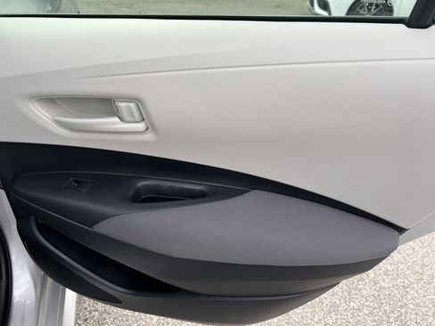 Certified 2022 Toyota Corolla LE image 27