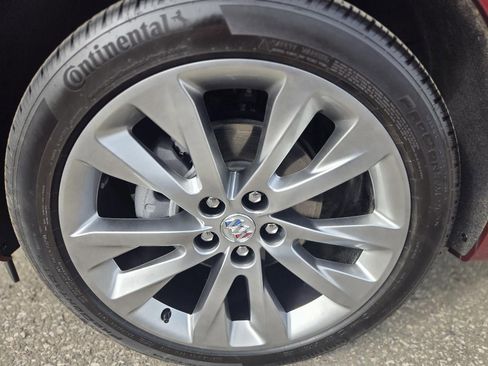 Certified 2023 Buick Envision Avenir image 22