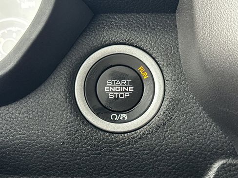 New 2026 RAM 1500 4x4 Crew Cab image 20