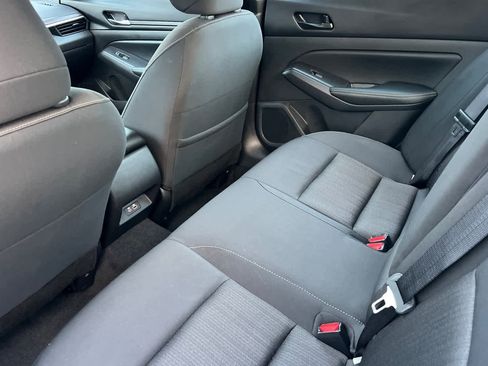 Used 2025 Nissan Altima 2.5 SV image 5