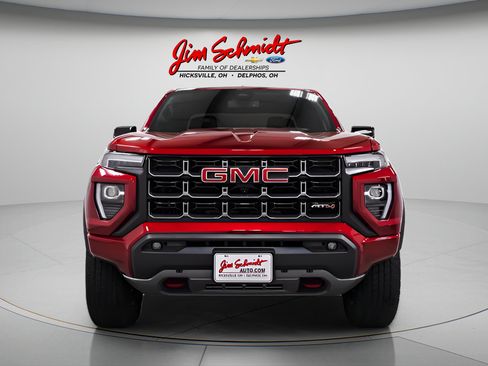 Used 2025 GMC Canyon AT4 w/ Technology Plus Package AWD/4WD image 2