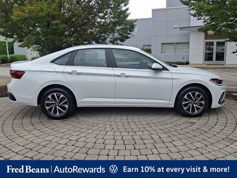 Certified 2026 Volkswagen Jetta S FWD image 9