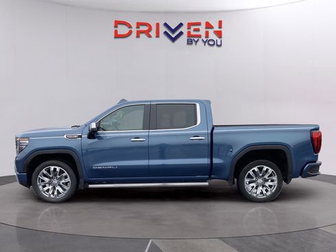 Used 2025 GMC Sierra 1500 Denali w/ Denali Reserve Package image 3
