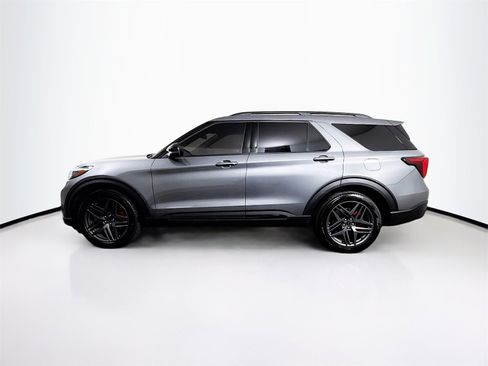 Used 2025 Ford Explorer ST w/ Sun And Sound Package image 4