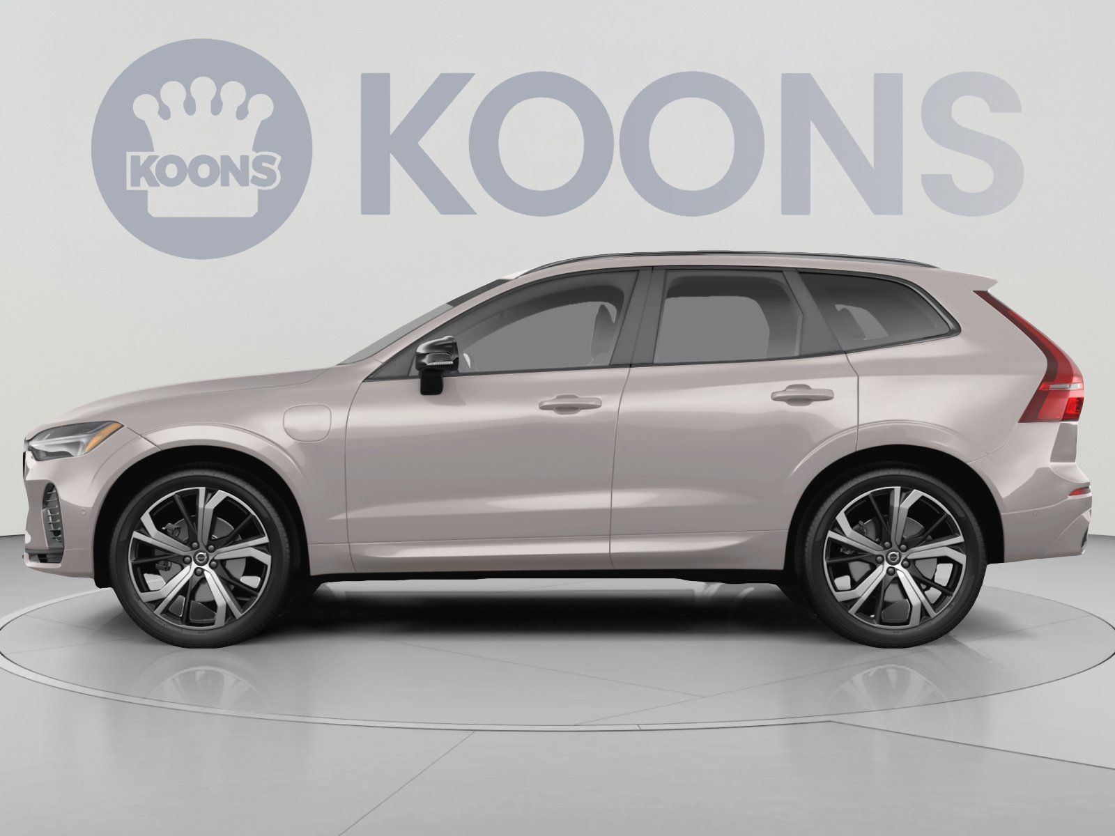 Used 2024 Volvo XC60 T8 Plus w/ Protection Package Premier AWD/4WD image 2
