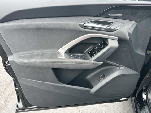 New 2025 Audi SQ5 Premium Plus image 11