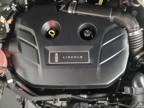 Used 2018 Lincoln MKC Premiere image 30