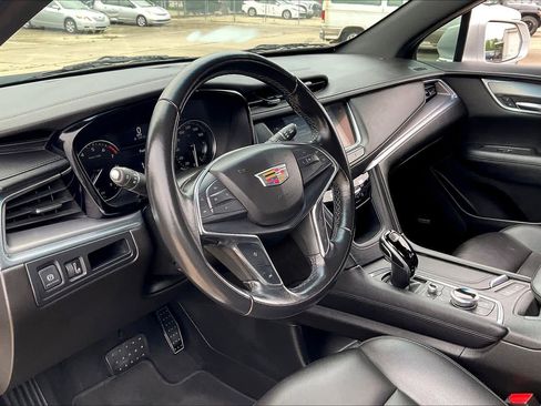 Used 2020 Cadillac XT5 Luxury FWD image 36