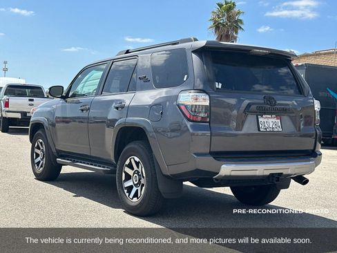 Used 2022 Toyota 4Runner TRD Off-Road Premium w/ Moonroof Package AWD/4WD image 4