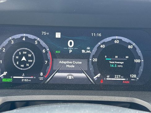 Certified 2025 Toyota 4Runner Trailhunter image 33