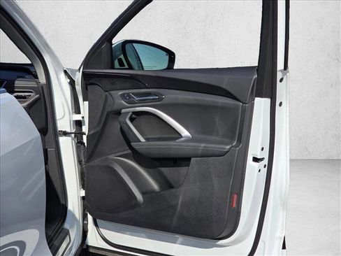 Certified 2025 Audi Q5 Premium w/ Convenience Package image 11