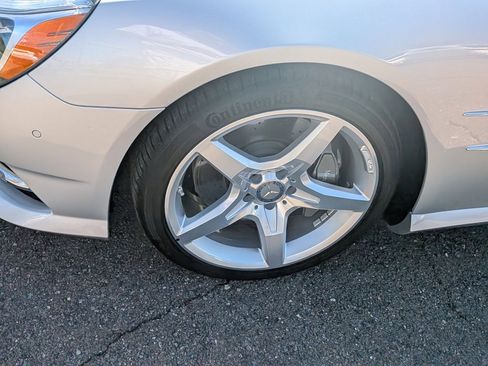 Used 2013 Mercedes-Benz SL 550 image 10