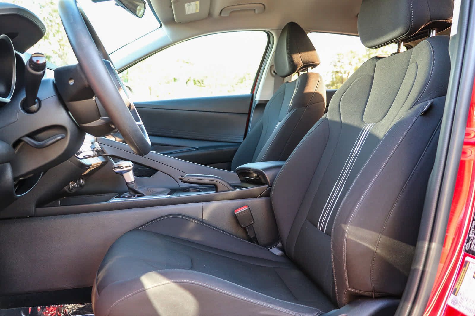 Used 2023 Hyundai Elantra SEL FWD image 18