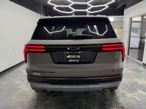 Used 2026 Chevrolet Traverse Z71 image 10