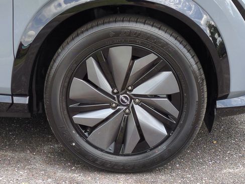 New 2025 Nissan Ariya FWD image 11