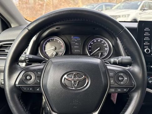 Used 2024 Toyota Camry SE image 27
