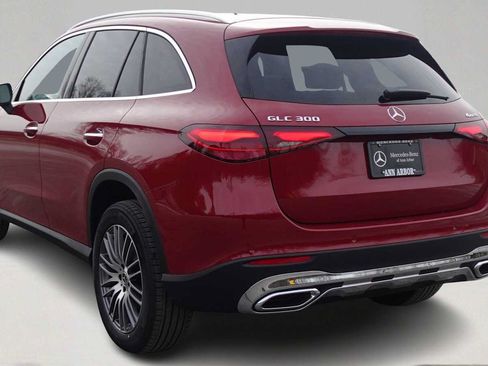 Used 2026 Mercedes-Benz GLC 300 4MATIC image 7