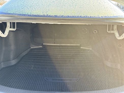 Used 2022 Toyota Corolla LE image 18