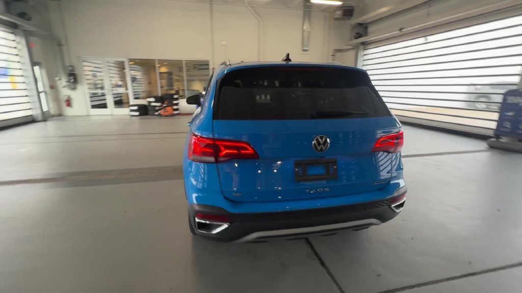 Certified 2023 Volkswagen Taos SE AWD/4WD image 12