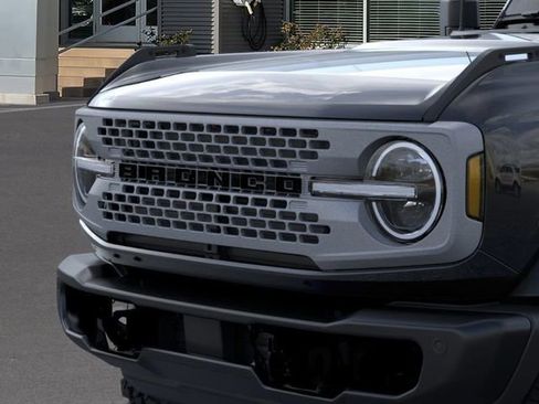 New 2025 Ford Bronco Badlands image 19
