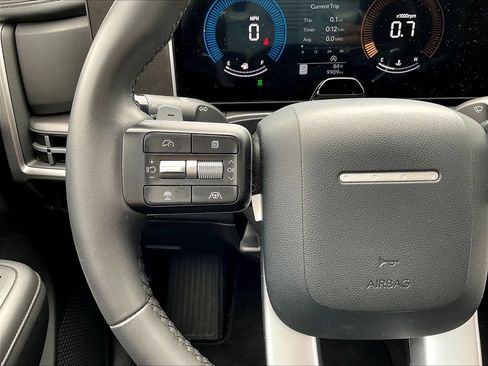 Certified 2025 Hyundai Santa Fe SEL AWD/4WD image 11