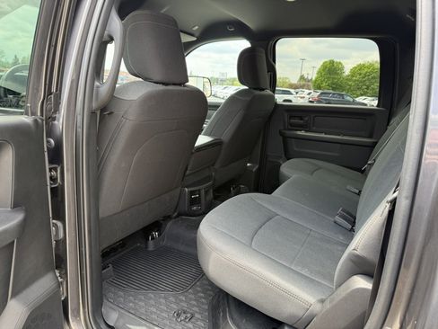 Used 2022 RAM 3500 Tradesman AWD/4WD image 15