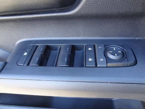 Used 2024 Toyota Tacoma SR image 15